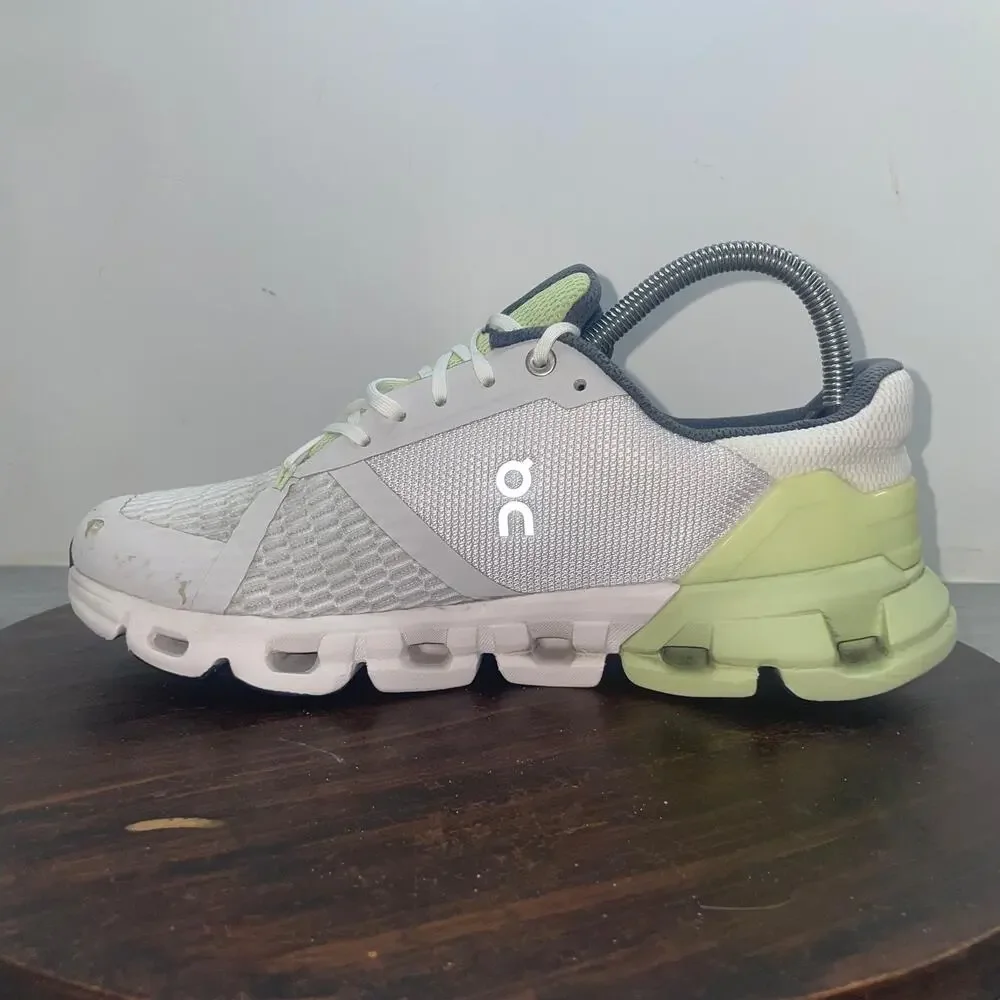 On Cloudflyer Lavender Meadow Women’s Size 7.5 Running Shoes Sneakers 21.99031
